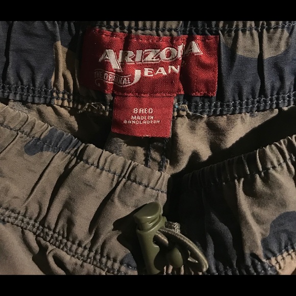 🔥🔥🔥Arizona Camo Shorts 🍬Sz. 8 - Picture 2 of 2